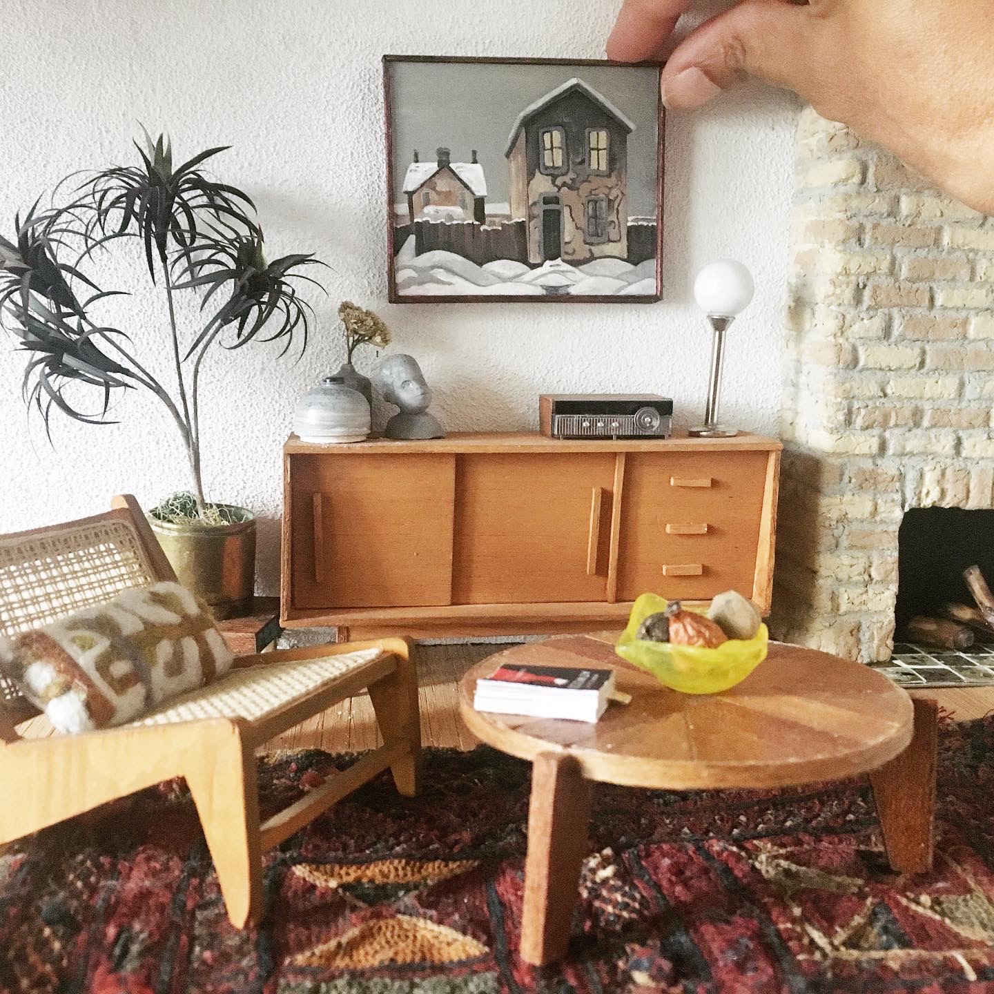 Miniature diorama art